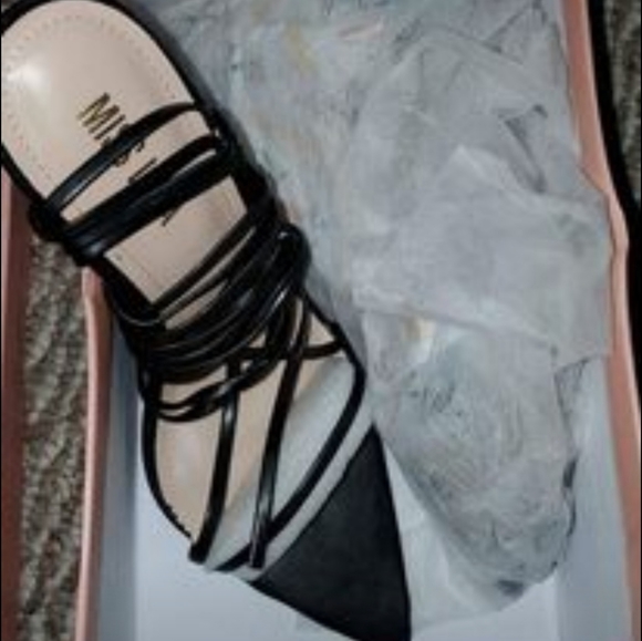 Lace up shoes - Picture 6 of 6